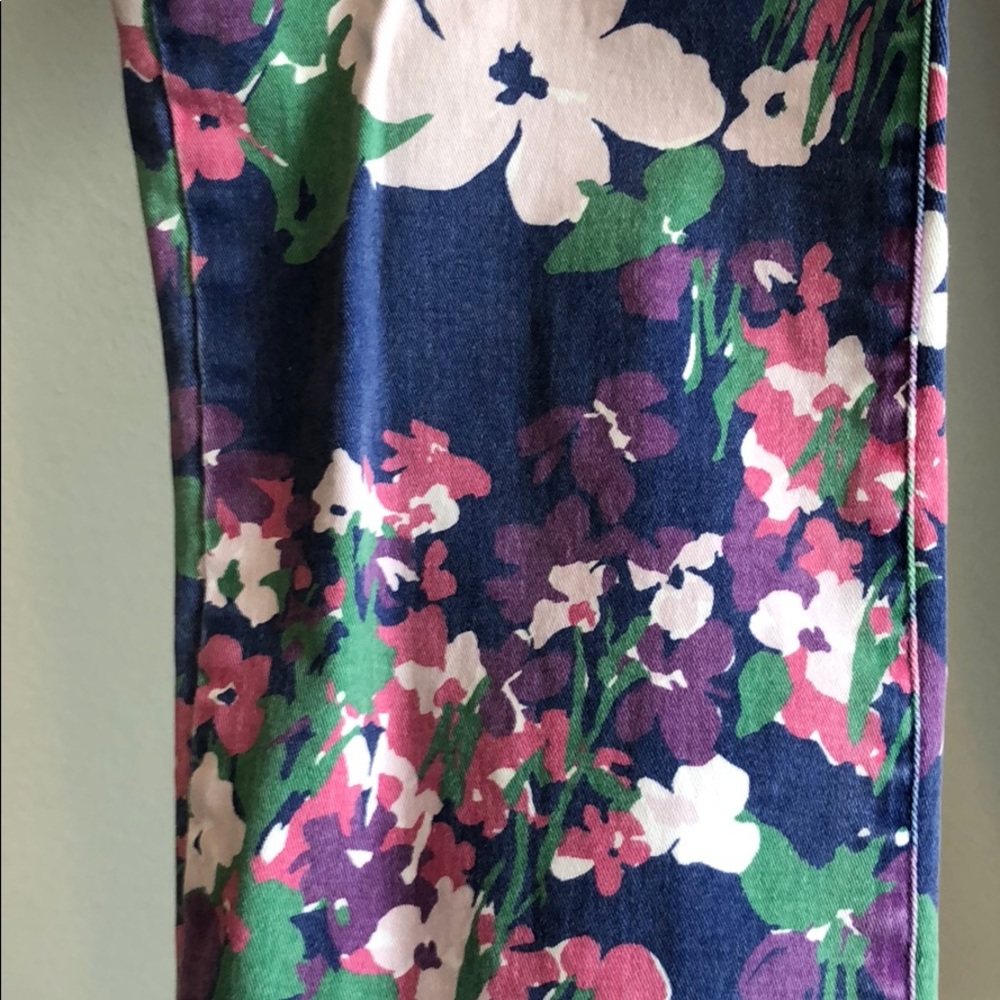 Vineyard Vines Floral Print Denim Pants - Size 2 - Picture 5 of 7
